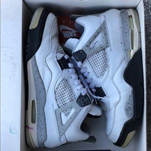 Air Jordan 4. White Cement. 1999. Size 9.5